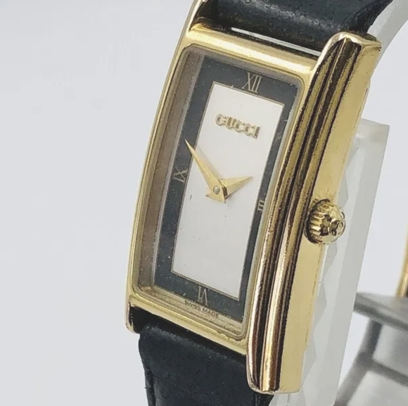 GUCCI Women's 2600L Quartz Watch St.Steel Gold Plated - Picture 2 of 16